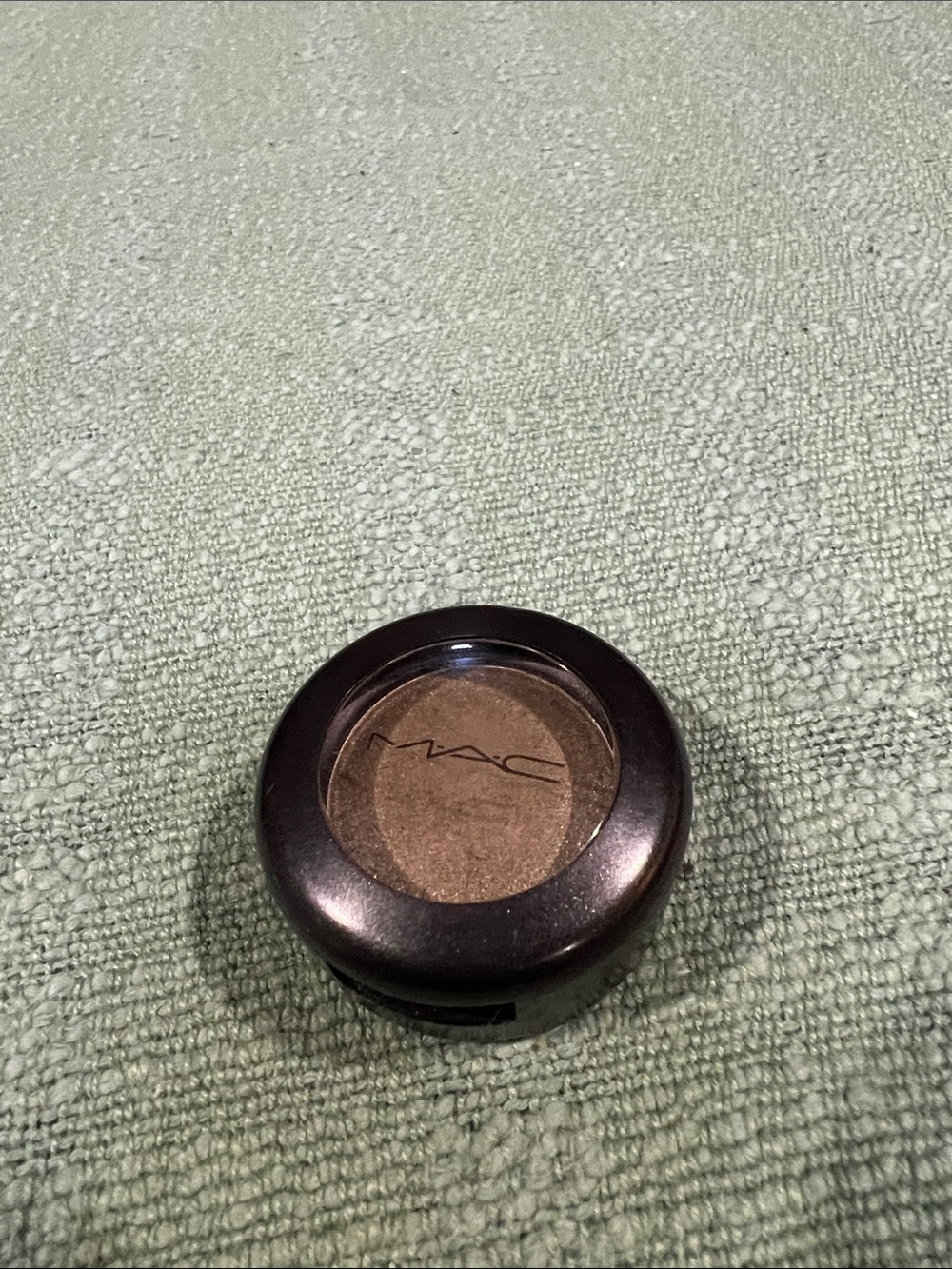 MAC Cosmetics Sumptuous Olive Eyeshadow